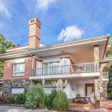6 Bedroom Gorgeous In