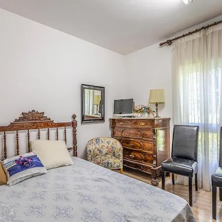 Dom wakacyjny 6 Bedroom Gorgeous In