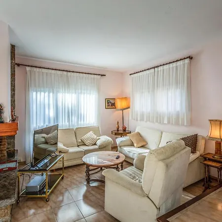 6 Bedroom Gorgeous In Dom wakacyjny